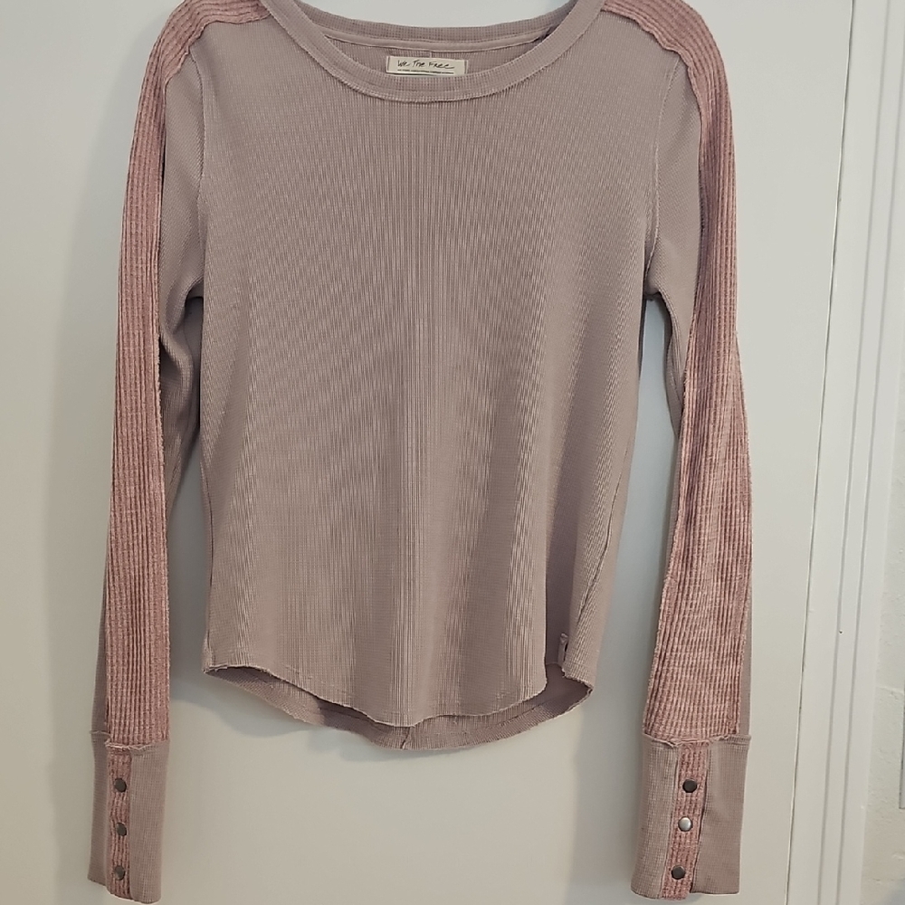We The Free Mauve Ribbed Long Sleeve Top with Button Cuffs